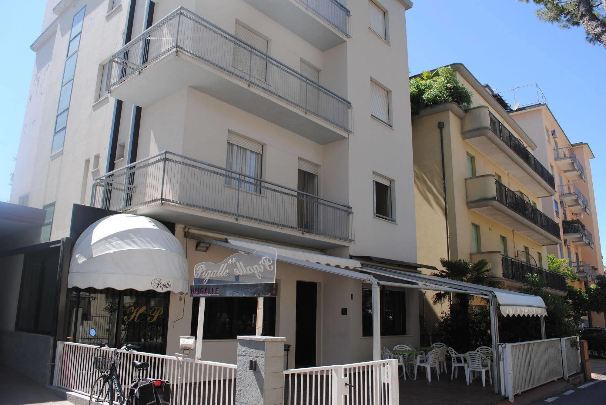 Hotel Pigalle Rimini Exteriör bild